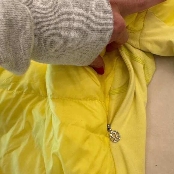 Lululemon What the Fluff Pullover, sz 4 - Picture 8 of 16